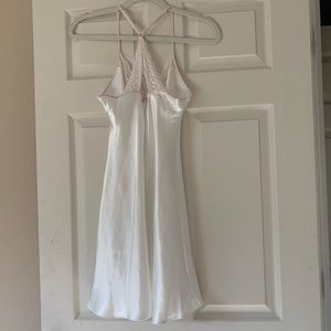Silk-like Línea Donatella Night Gown
